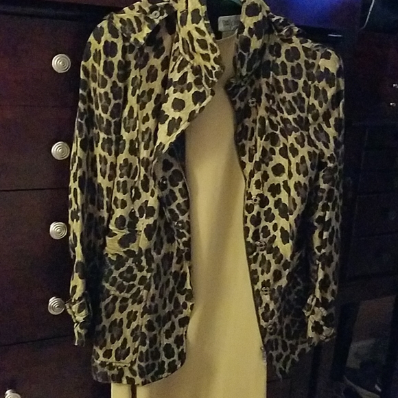 Silk animal print trench coat style jacket size 6 - Picture 6 of 9